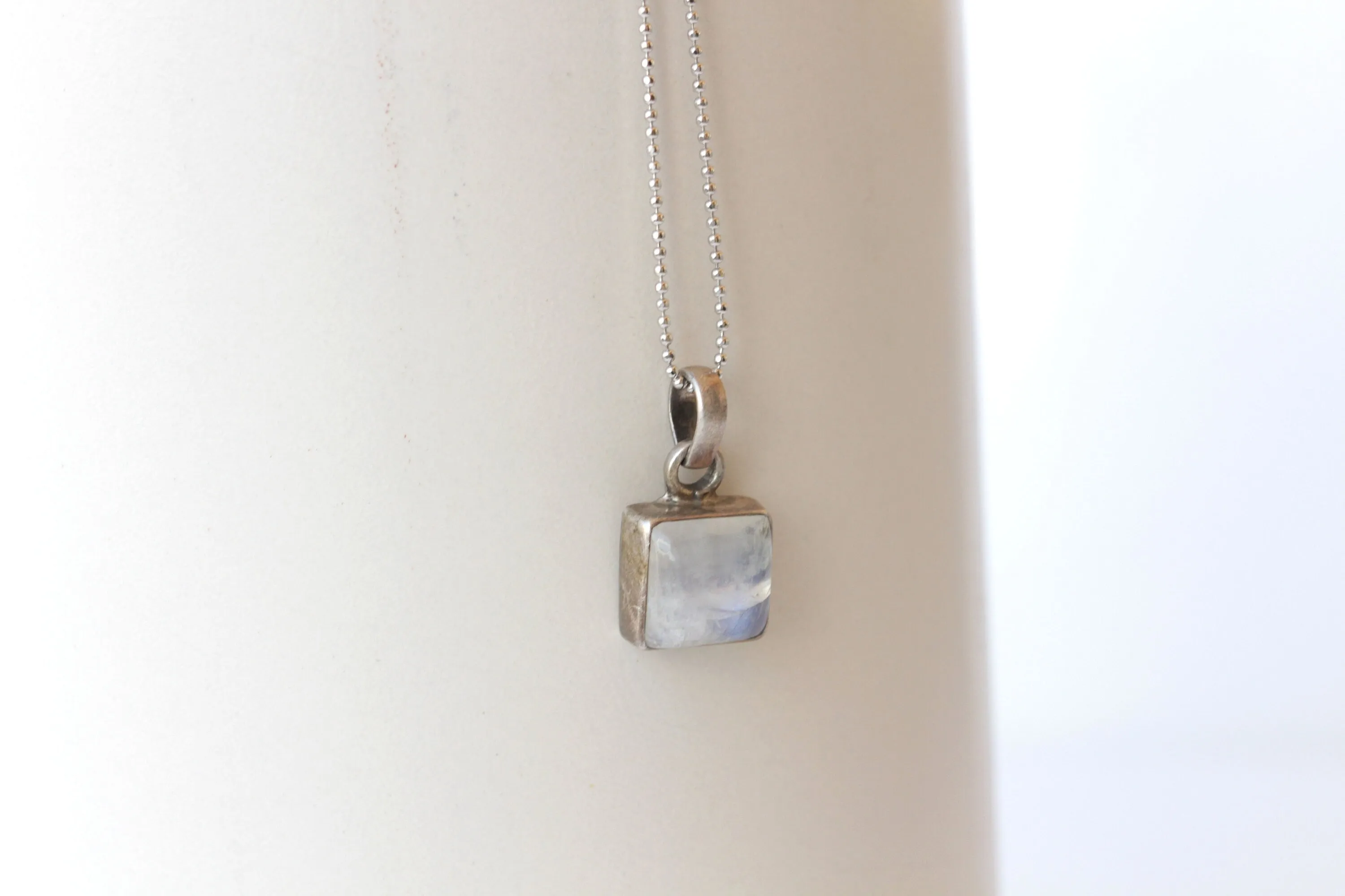 MOONSTONE SILVER Necklace