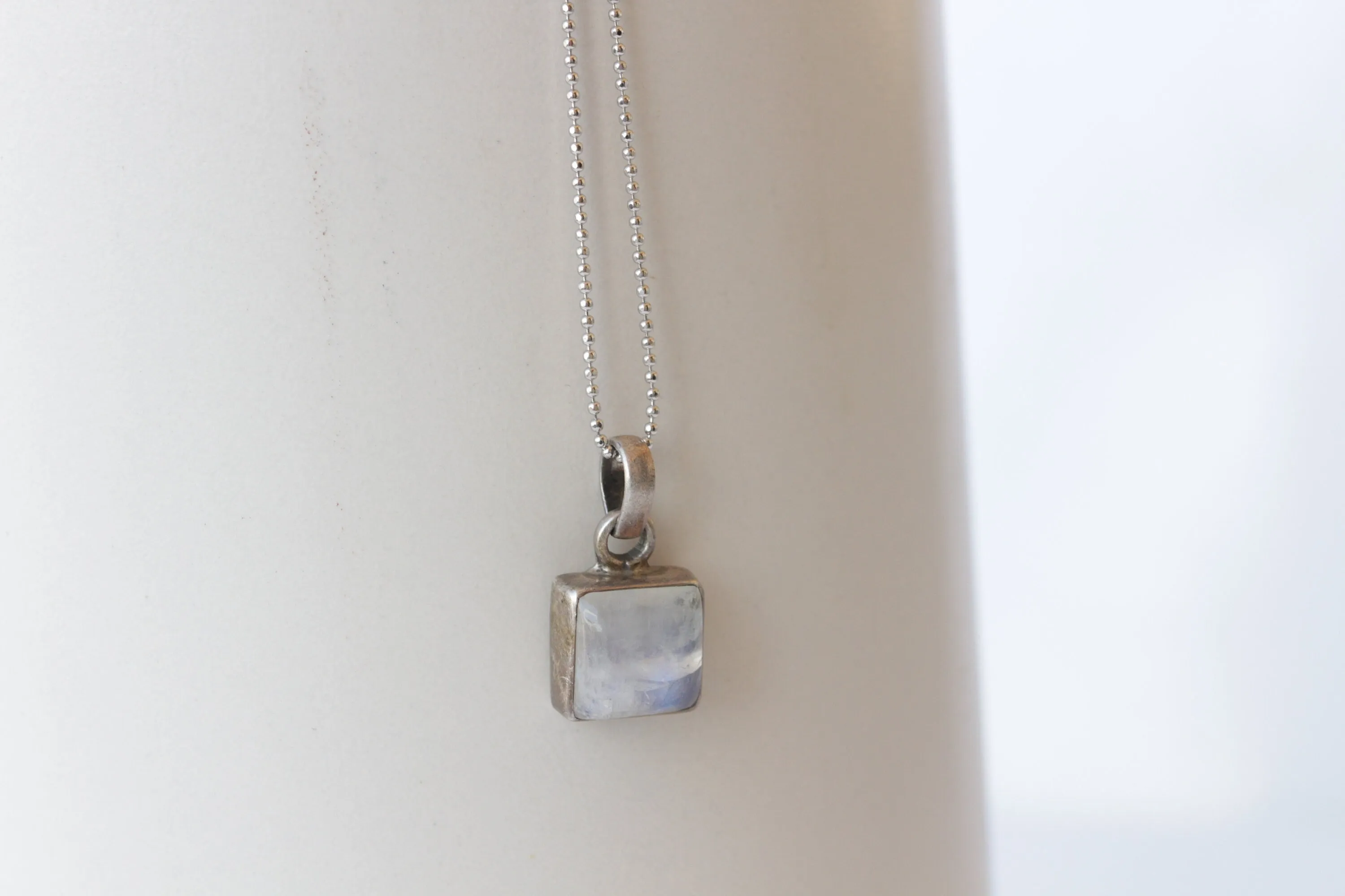MOONSTONE SILVER Necklace